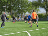 Laatste training S.K.N.W.K. JO7-1 (partijtje tegen de ouders) van maandag 27 mei 2024 (80/180)